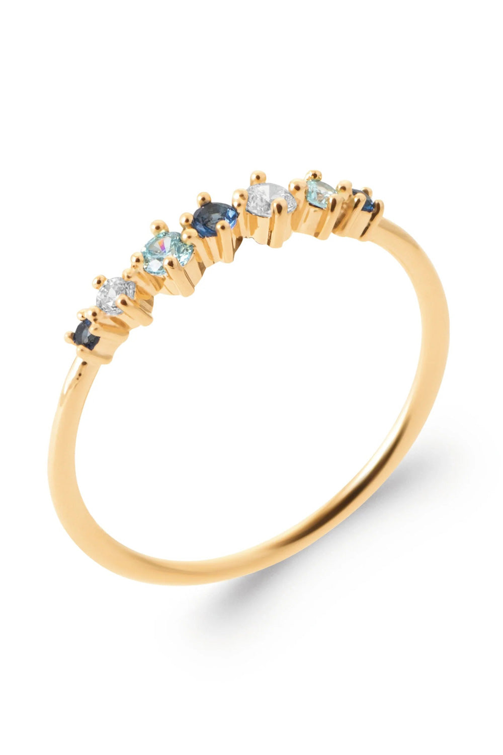 Bague dorée zircons Azur - Bijou photographié sur fond blanc