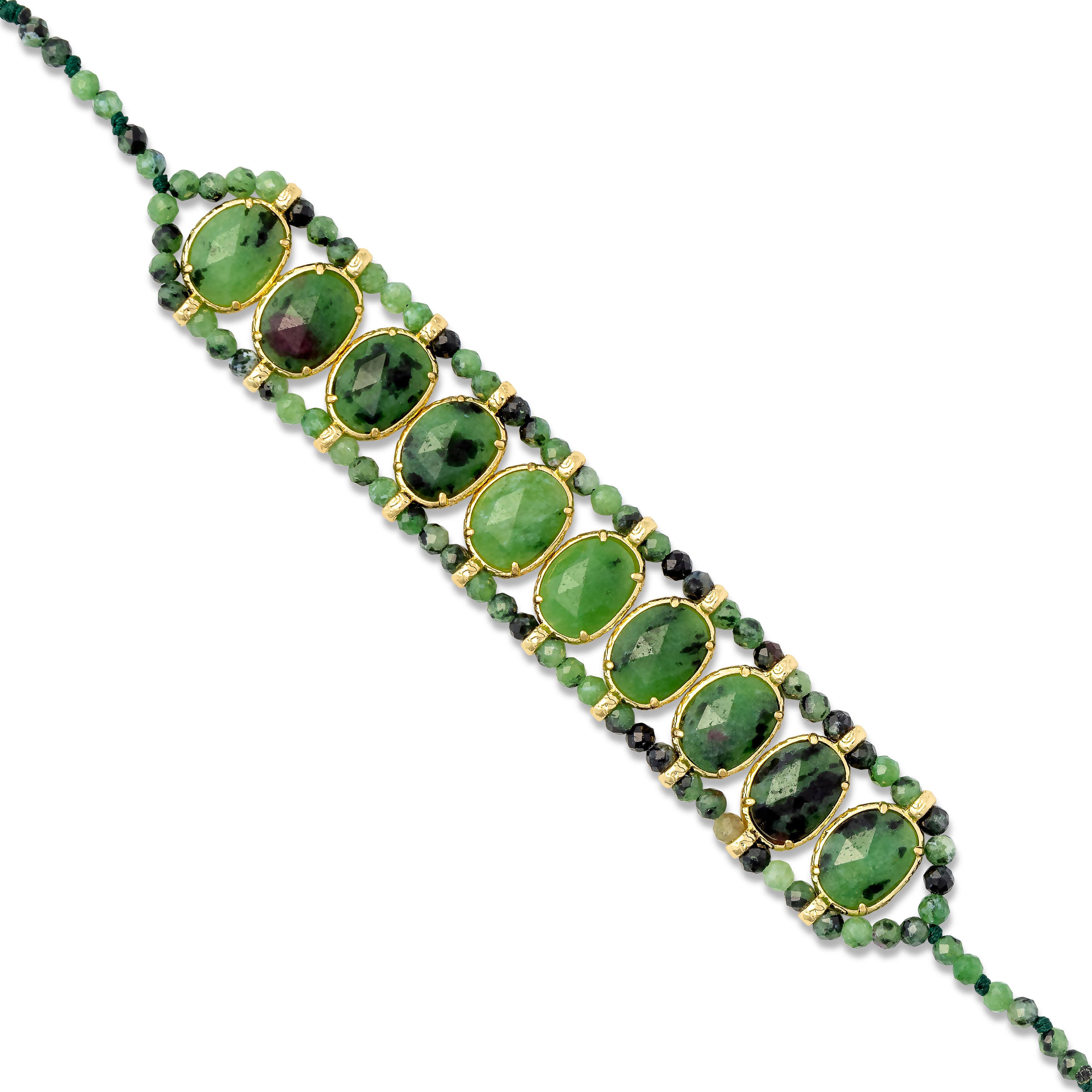 Bracelet doré Laurel orné de rubis zoïsite naturelle - Bijou photographié sur fond blanc