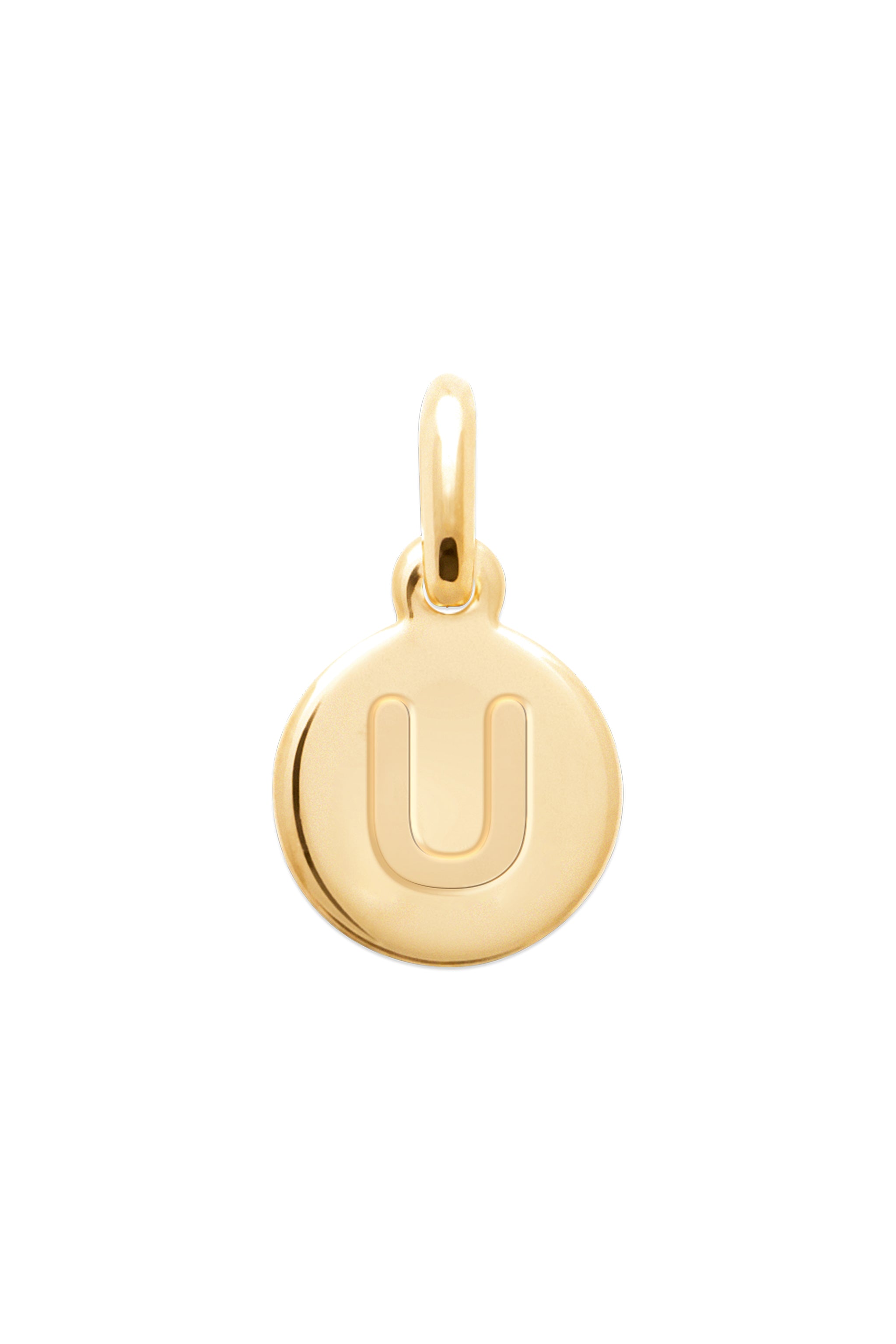 Charm doré mini médaillon lettre U - Bijou photographié sur fond blanc