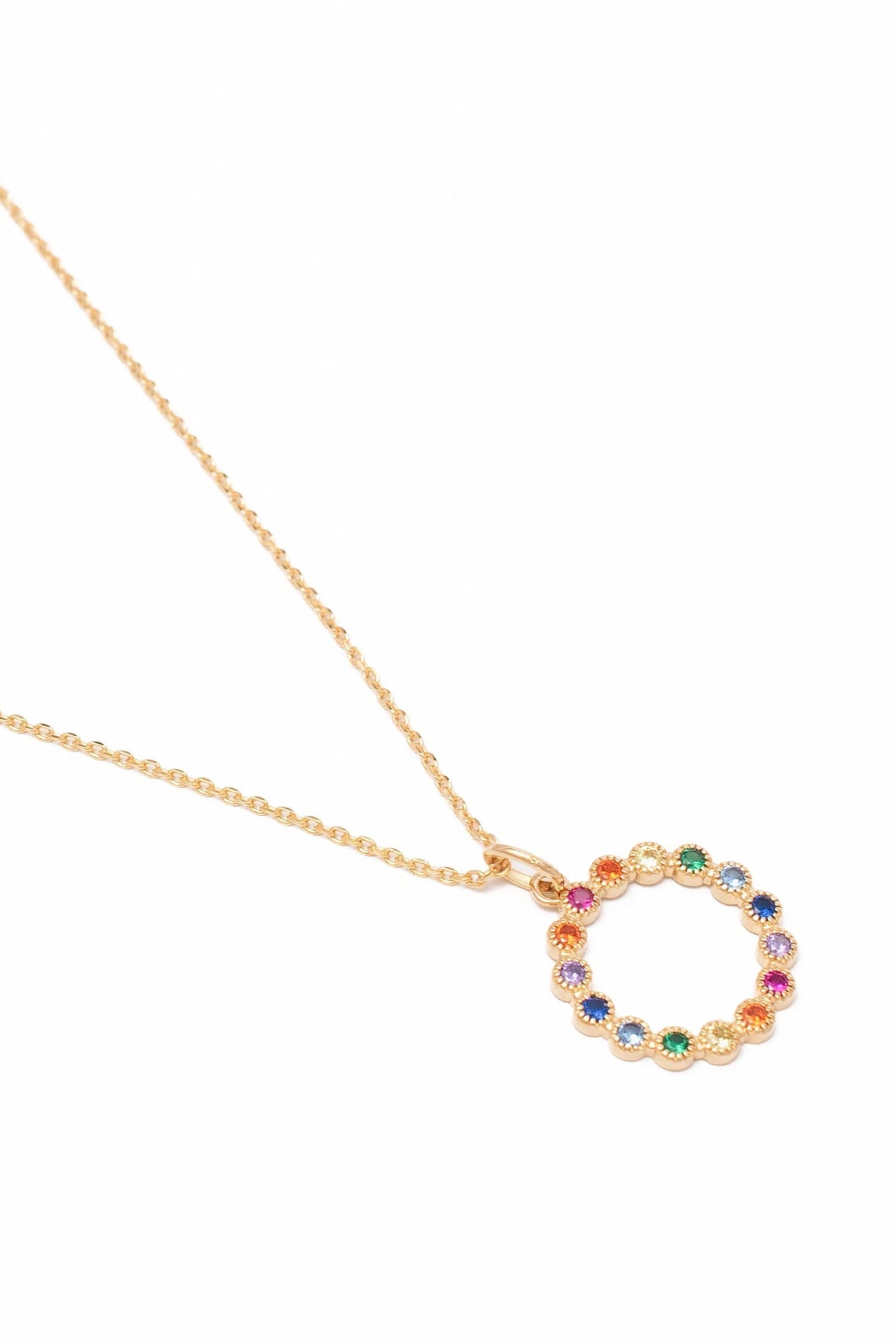 Collier doré zircons Elea - Bijou photographié sur fond blanc