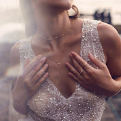 Collier doré et nacre Paula - Bijou porté