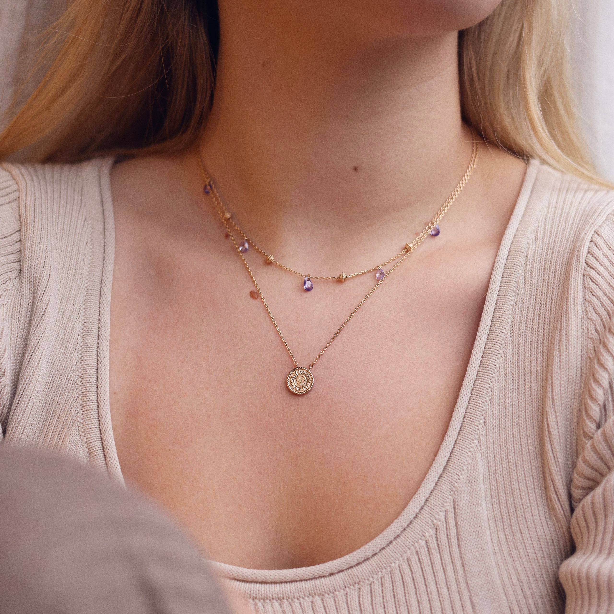 Collier doré TALEI - Bijou porté