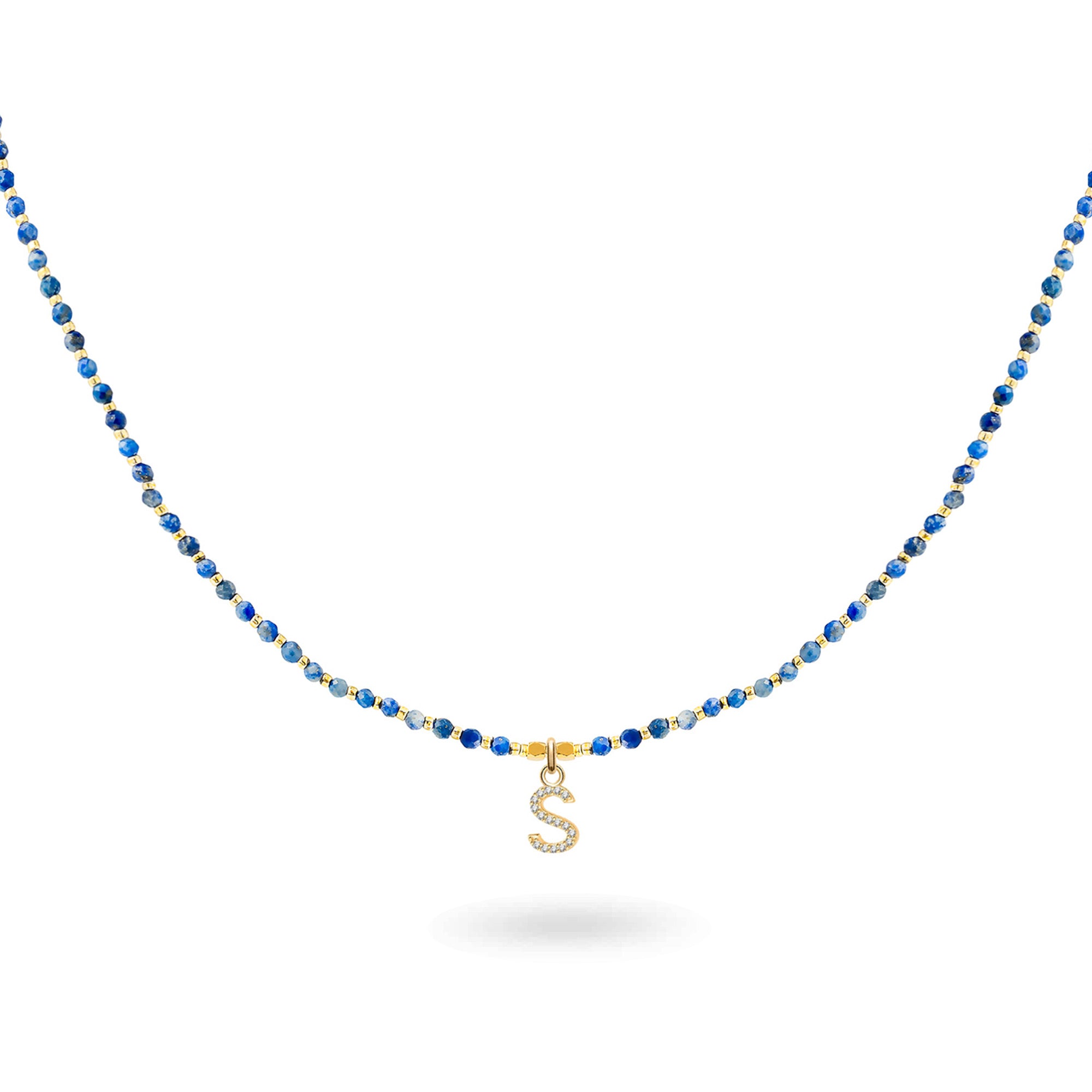 Collier personnalisable initiales et charms Nelia lapis lazuli - Bijou photographié sur fond blanc