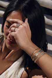 Bague dorée Adi soleil ajouré - Bijou porté