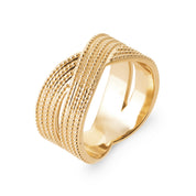 Bague dorée Dolores - Bijou photographié sur fond blanc