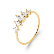 Bague dorée Phil zircons - Bijou photographié sur fond blanc