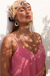 Boucles d'oreilles dorées Bora rose - Bijou porté