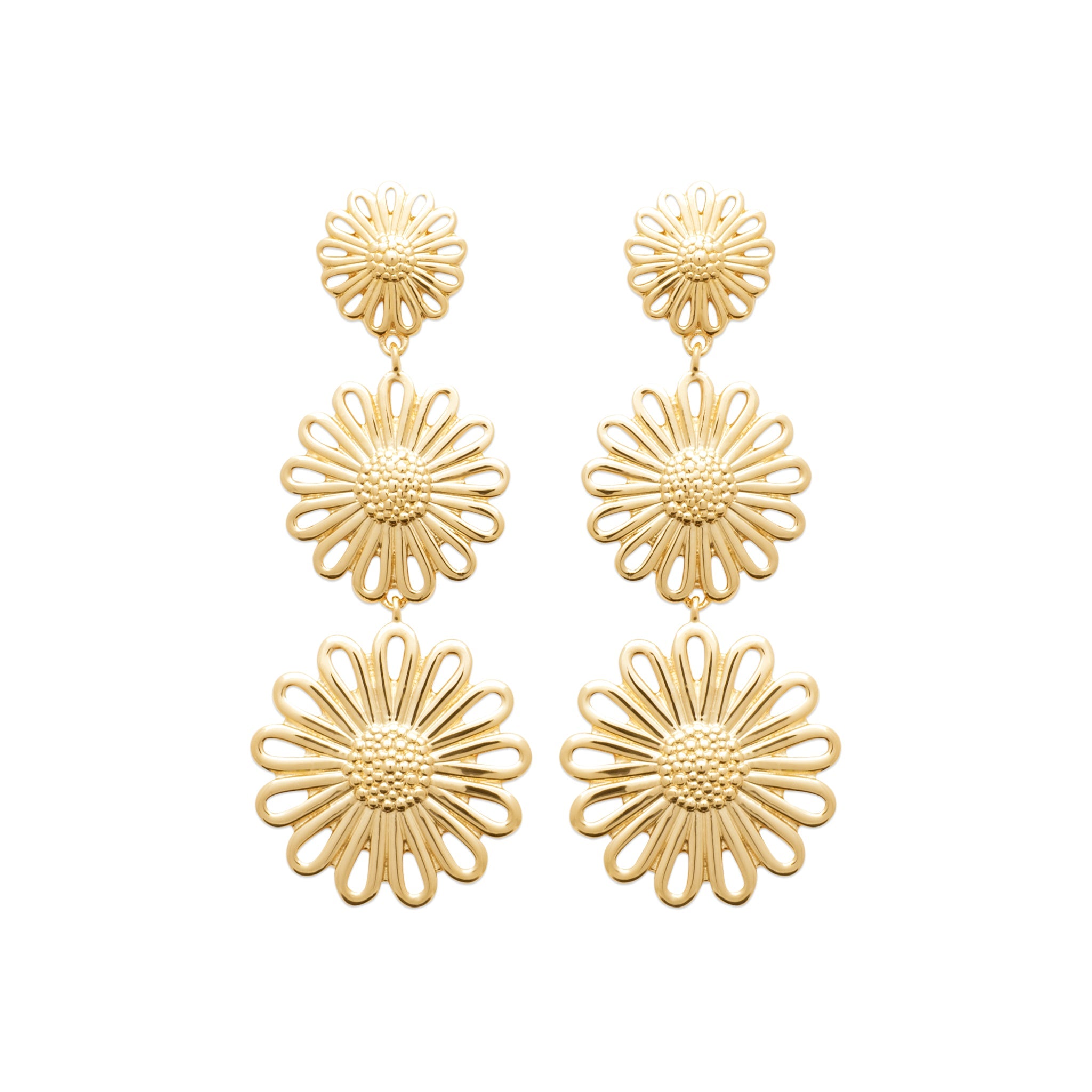 Boucles d'oreilles pendantes dorées Enola fleurs - Bijou photographié sur fond blanc