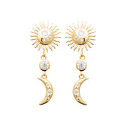 Boucles d'oreilles dorées Mini Célesta - Bijou photographié sur fond blanc
