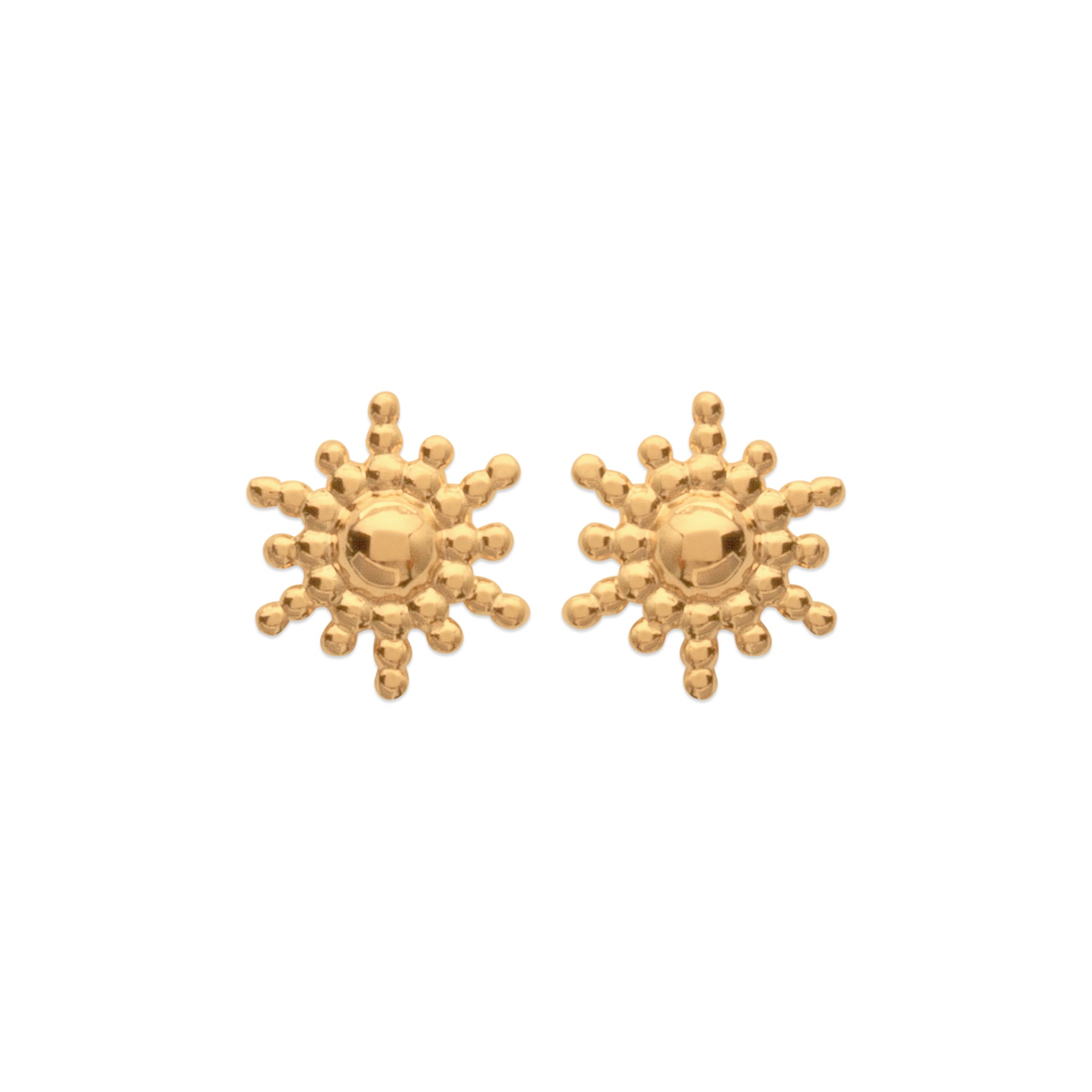 Boucles d'oreilles dorées Adi mini puces soleils - Bijou sur fond blanc