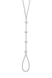 Bracelet de main argent Mathilde avec zircons - Bijou photographié sur fond blanc