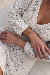 Bracelet doré Alia cœurs - Bijou porté