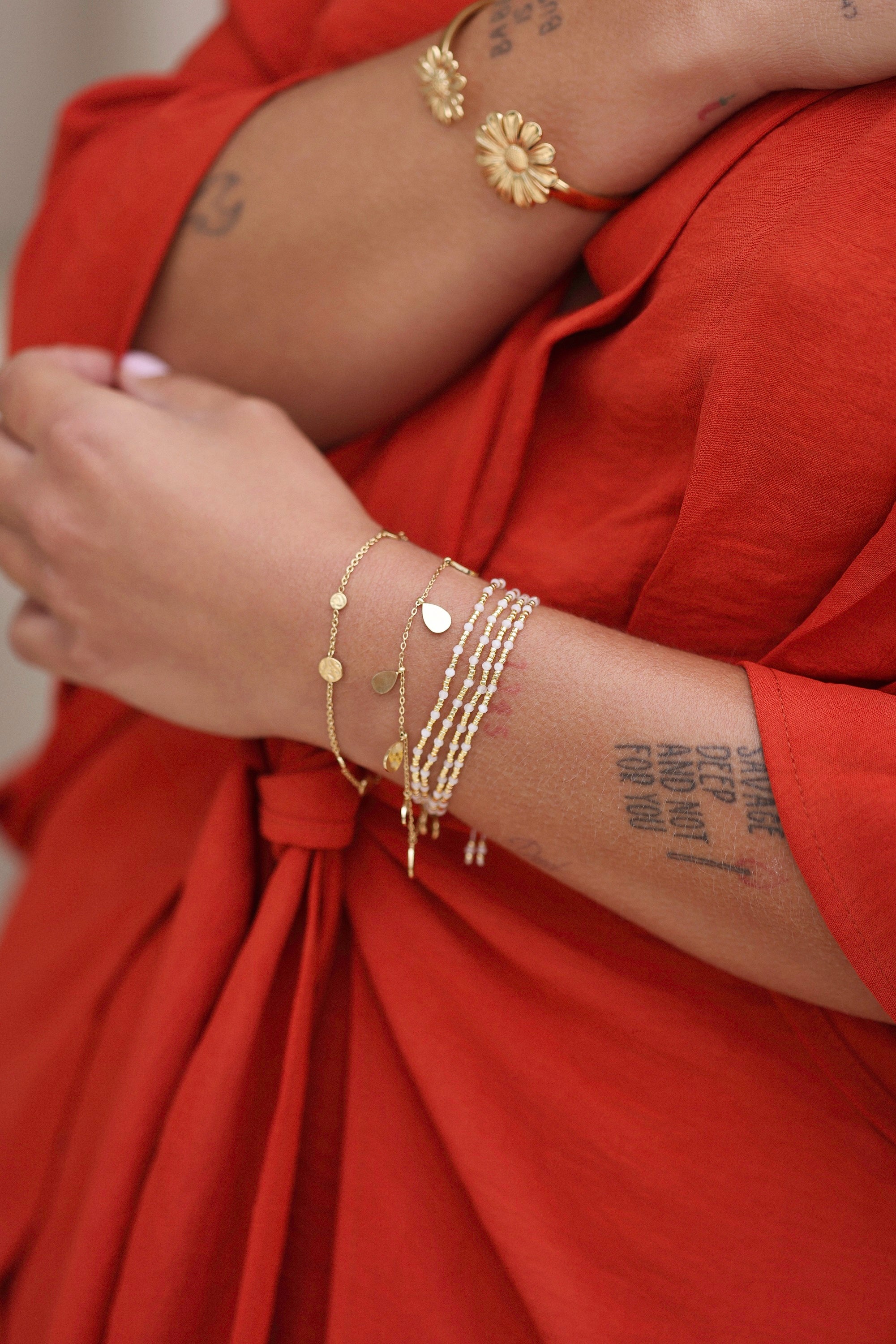 Bracelet doré Thalia L porté