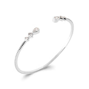 Bracelet jonc en argent zircons Enya - Bijou photographié sur fond blanc