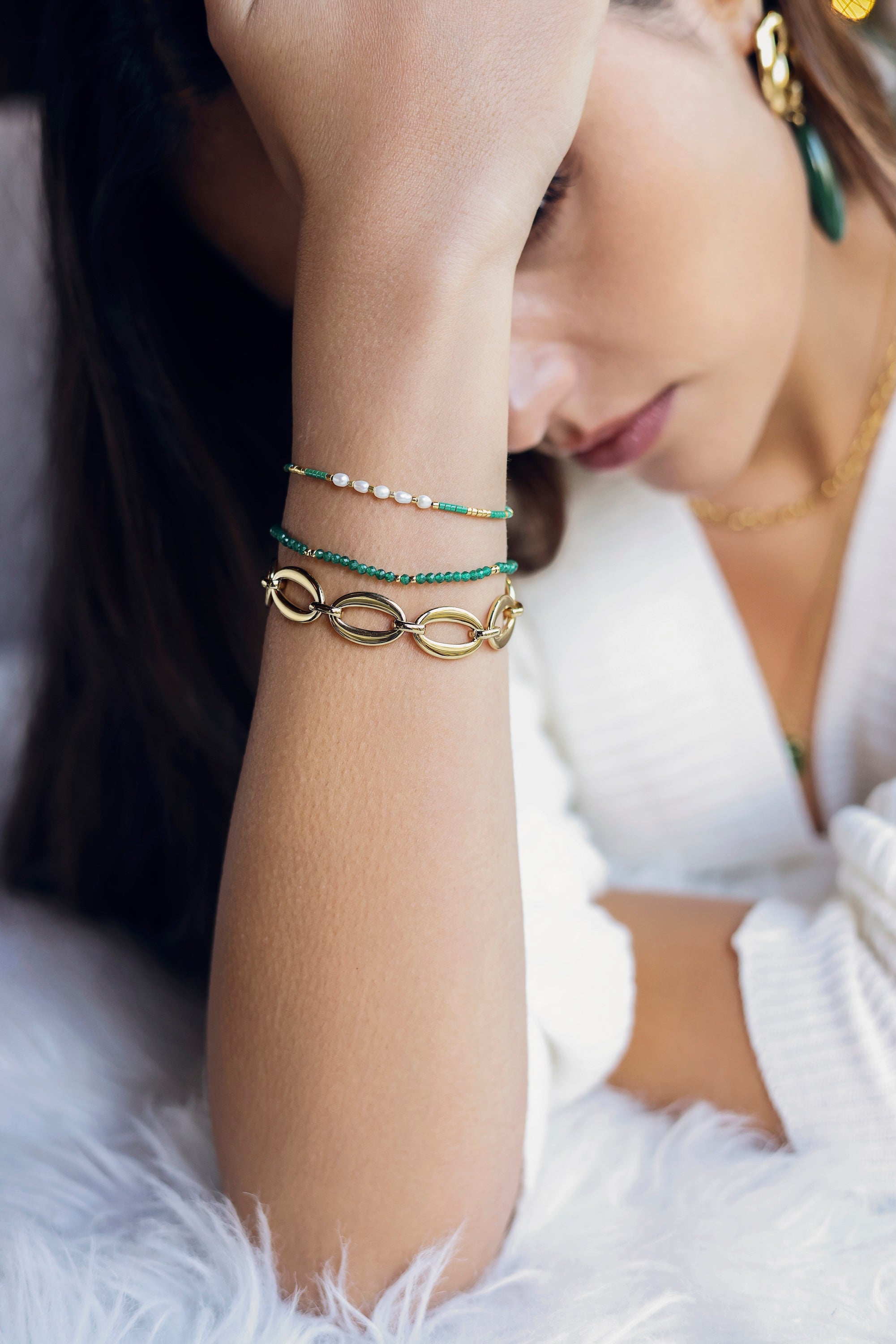 Bracelet doré Isia en maille - Bijou porté