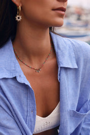 Collier doré Anastasia empierré - Bijou porté