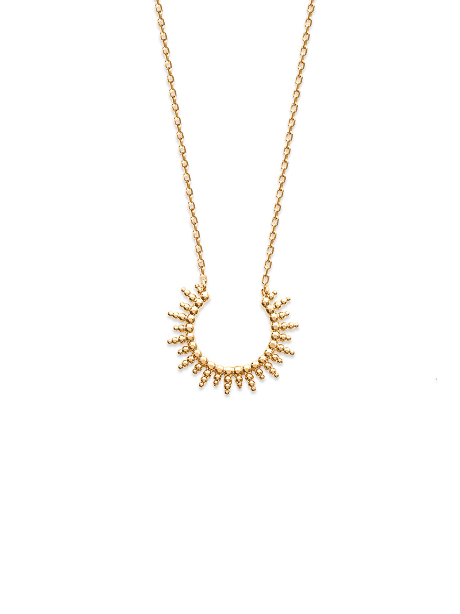 Collier doré Carole demi soleil - Bijou photographié sur fond blanc