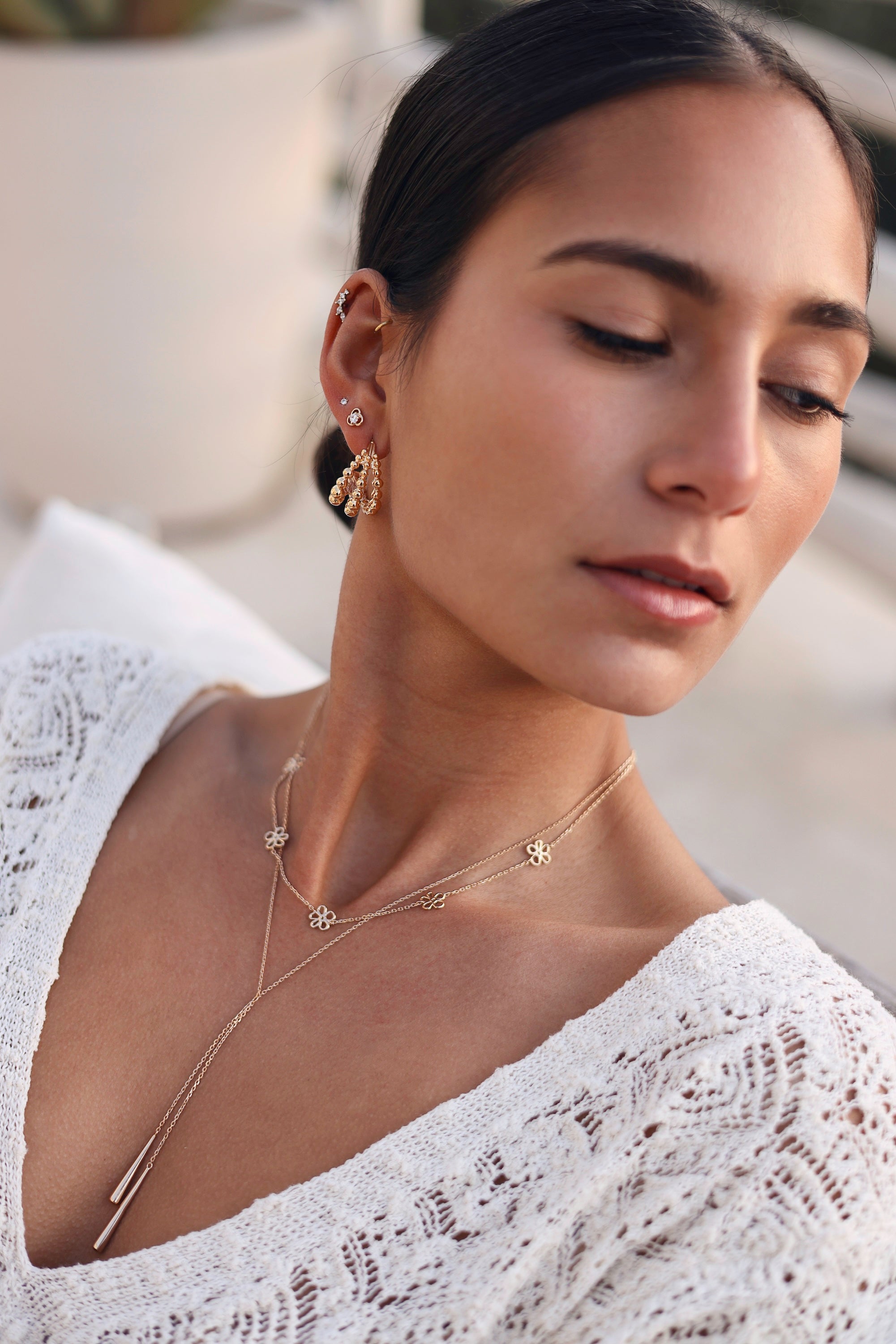 Collier doré Esmeralda cravate - Bijou porté