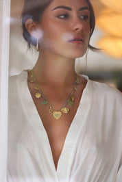 Collier doré Ksenia pendentifs sur cordon - Bijou porté