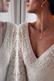 Collier doré Sammy pendentif papillon - Bijou porté