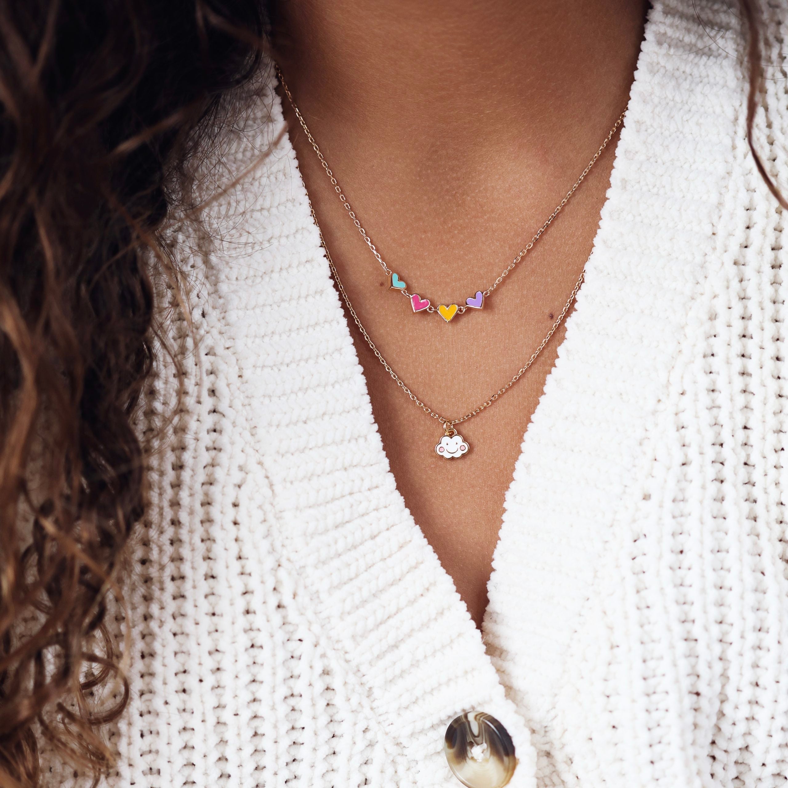 Collier doré Nuage enfant - Bijou porté