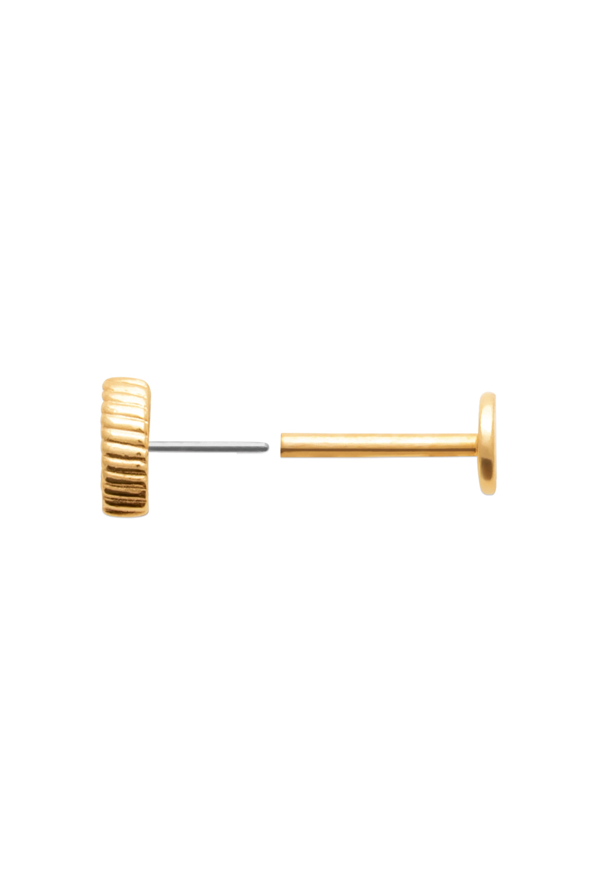 Piercing doré Aruma œil zircon - Bijou photographié sur fond blanc